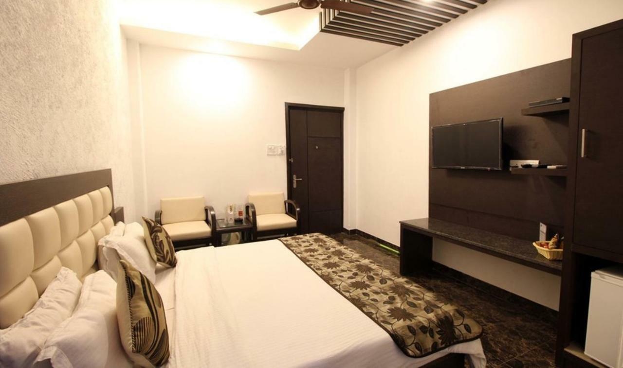 Arihant Inn-Near Blk Hospital New Delhi Exterior photo